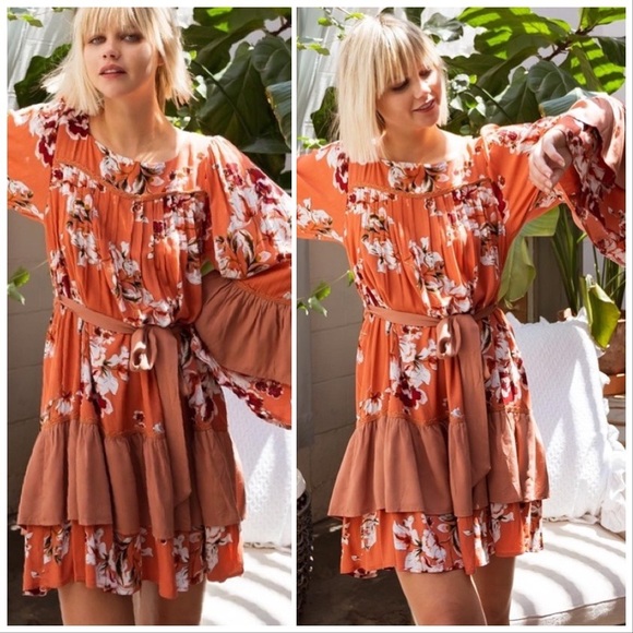 POL Floral Swing and Bell Sleeve Dress - Picture 8 of 17